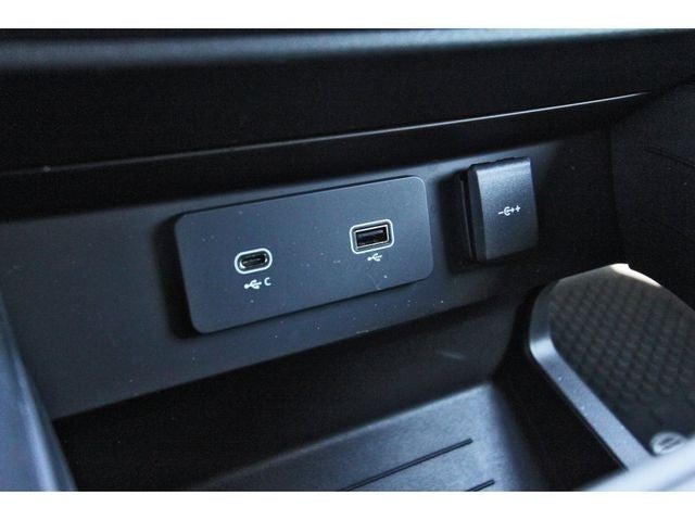 2023 Land Rover Defender 110 Carpathian Edition