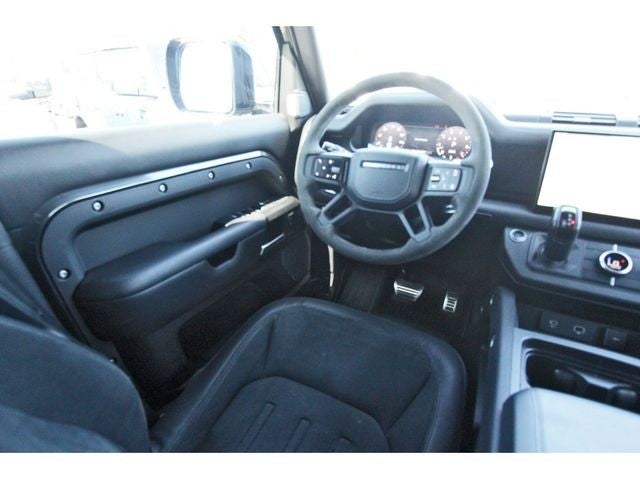 2023 Land Rover Defender 110 Carpathian Edition