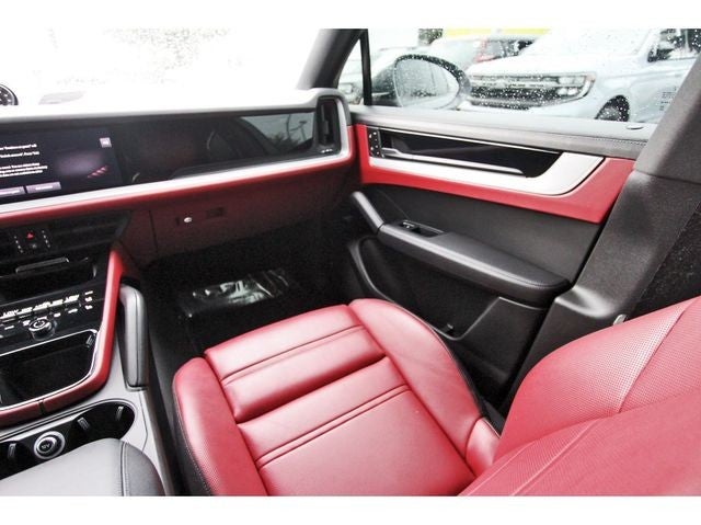 2024 Porsche Cayenne Coupe Base