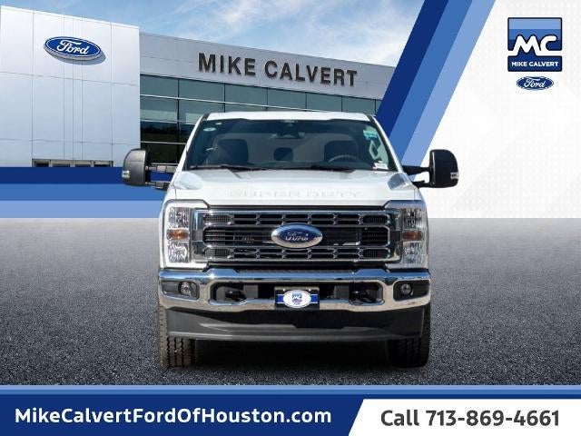 2026 Ford Super Duty F-350® XLT